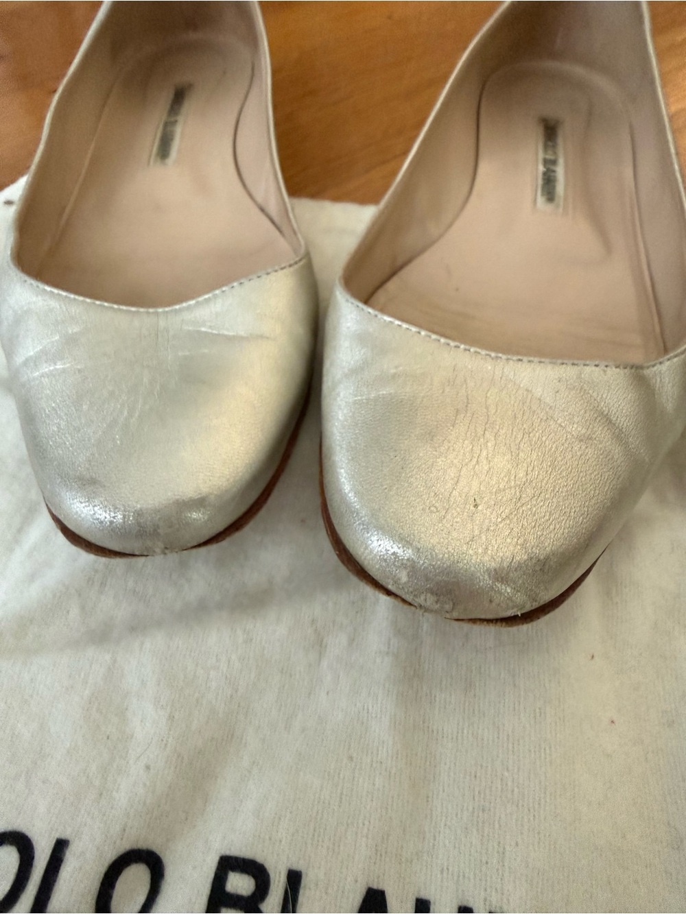 Manolo Blahnik Silver Leather Flats - Picture 2 of 3